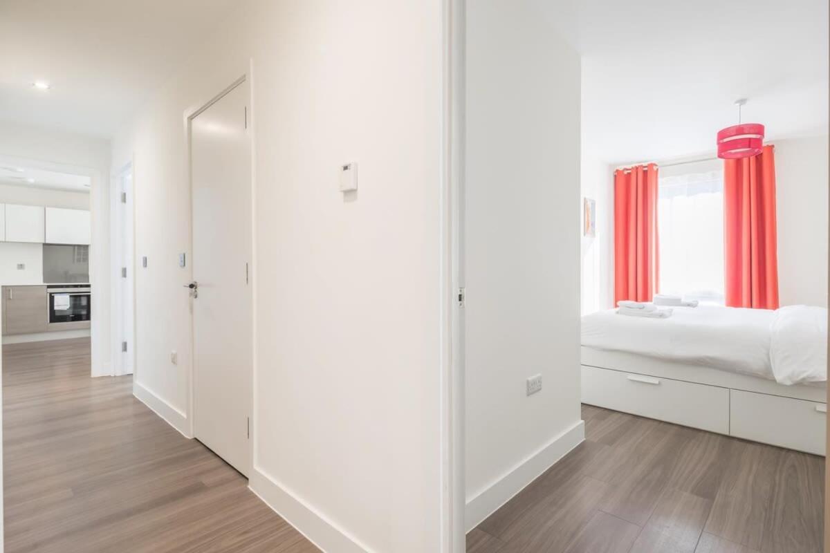 Stylish 1 Min To Station With Balcony Apartment Cambridge (Cambridgeshire)