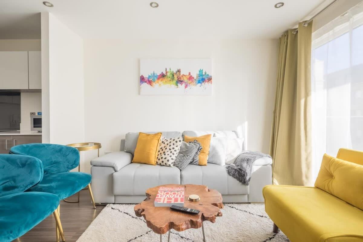 Apartment Stylish 1 Min To Station With Balcony